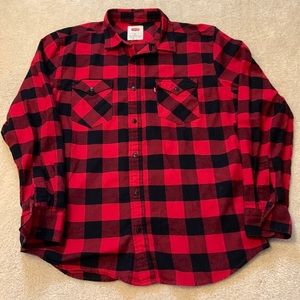 Vintage Levi red plaid long sleeve mens shirt two pockets 100% cotton